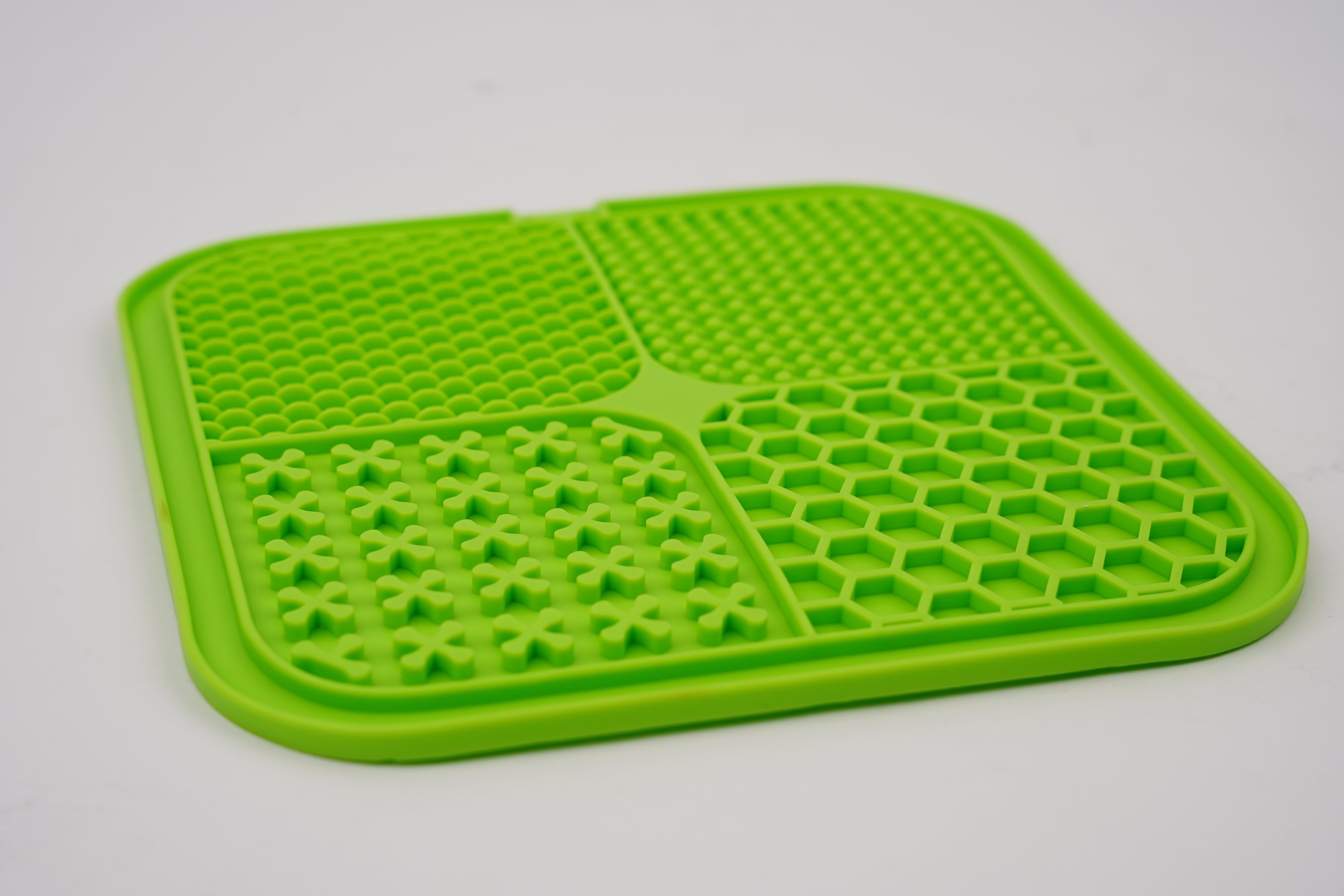 Lick Mats for Dogs & Cats